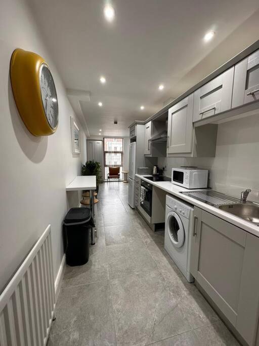 Boutique Style Apartment Belfast Exterior foto